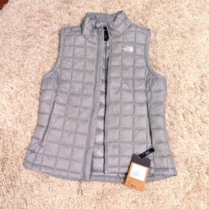North Face Thermoball Eco vest 2.0 in gray